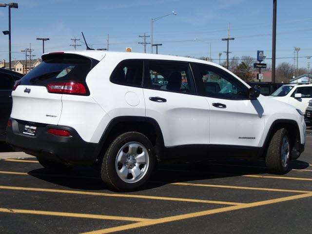 2017 Jeep Cherokee Sport 4dr SUV